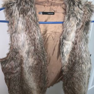 Fur vest